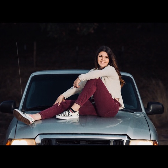 Meet your Posher, Bri - Picture 1 of 1